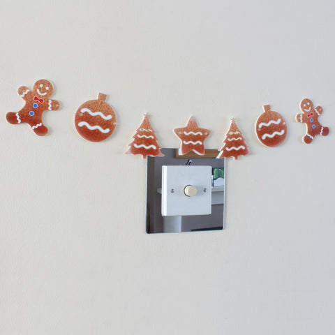 8 Piece Gingerbread Christmas Garland Decoration
